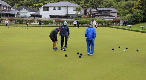 Whitby Bowling club shows heart